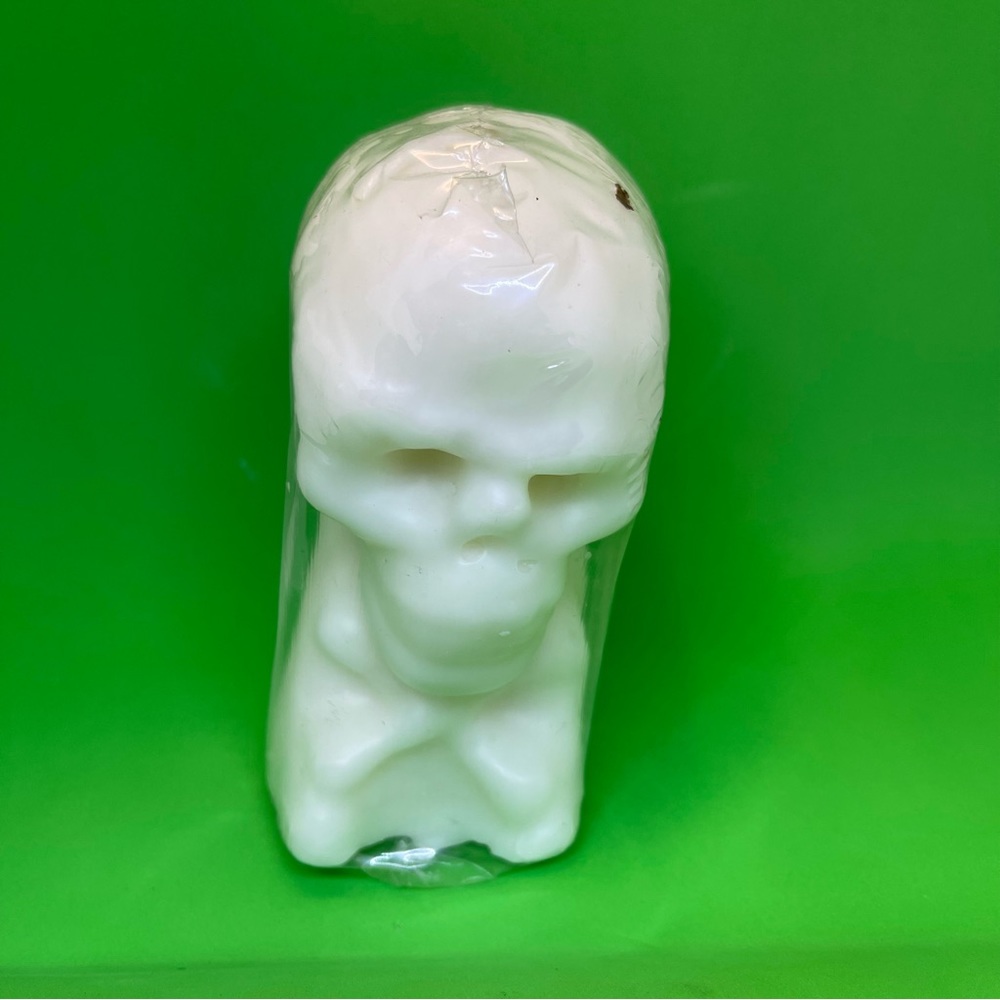 White skull candle / vela de calavera blanca
